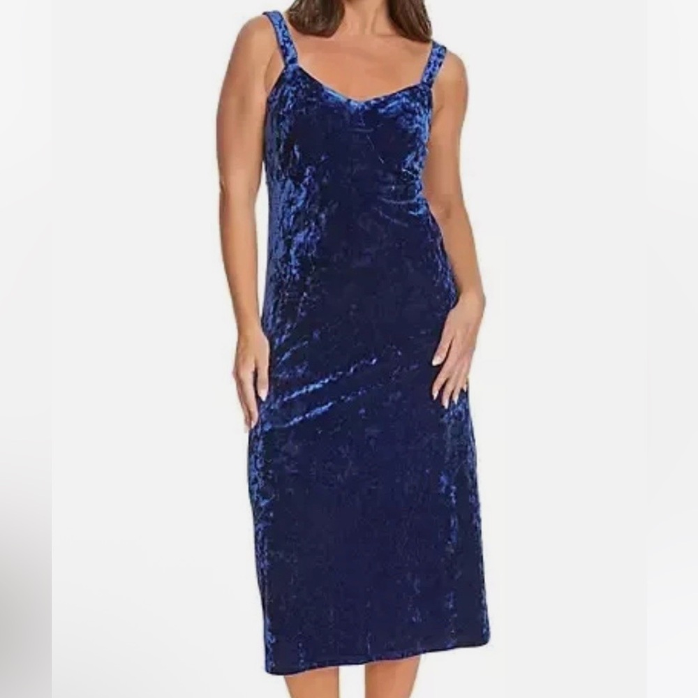 Jessica Simpson Blue Velvet Midi Dress